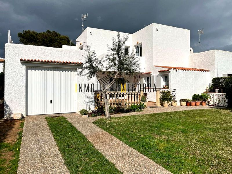 Foto cf3737b7-a9c7-43e2-9813-5136bde140ae. Reihenhaus mit parking in Cala Blanca Ciutadella de Menorca