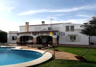 Casa a Cala en Blanes. Cales piques  chalet gran parcela y piscina