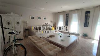 Etagenwohnung in Ciutadella. Ciutadella  piso reformado con encanto