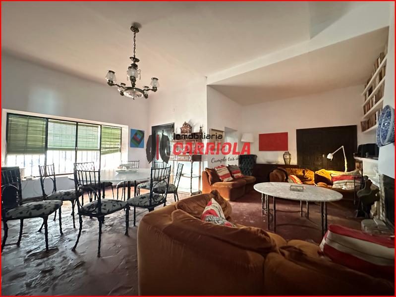 Foto e462a15d-93ed-46c1-adb5-65e1ca5a6d01. Casa adosada en Fuensalida