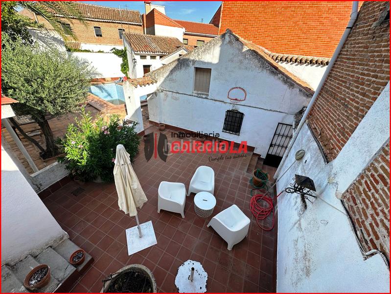 Foto e8389619-f5f0-40e5-8020-4246f9f2bdb0. Casa adossada amb piscina a Fuensalida