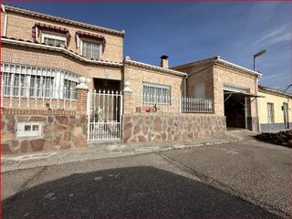 Casa adossada en Casar de Escalona (El)