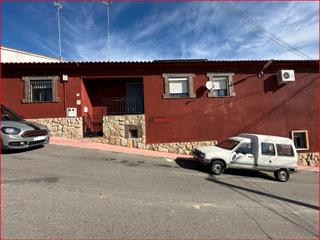 Casa aparellada a Montearagón