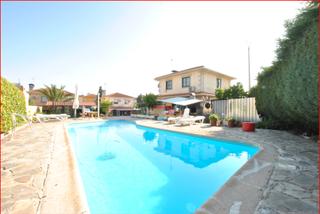 Chalet à Camarena