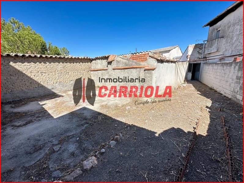 Foto d4c7018f-fed1-406a-8e87-56cf3929dc16. Casa adosada en Torre de Esteban Hambrán (La)