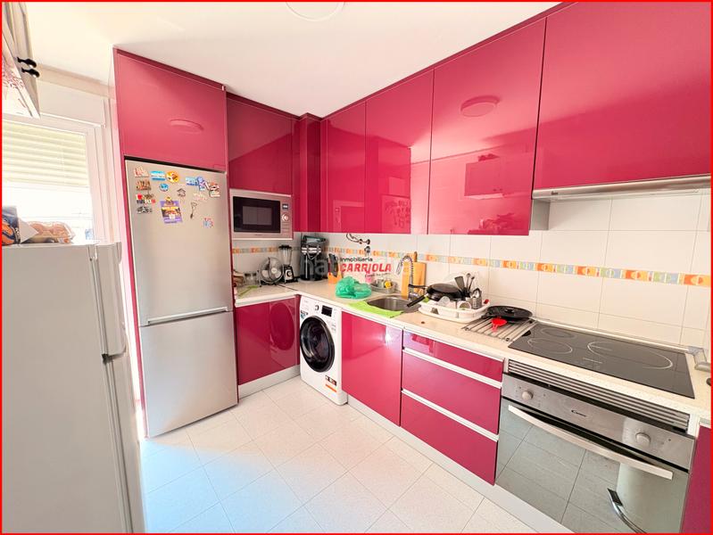 Foto 46f7c748-4f0c-4734-99b5-2994c8a91fef. Casa aparellada amb calefacció aparcament a Novés