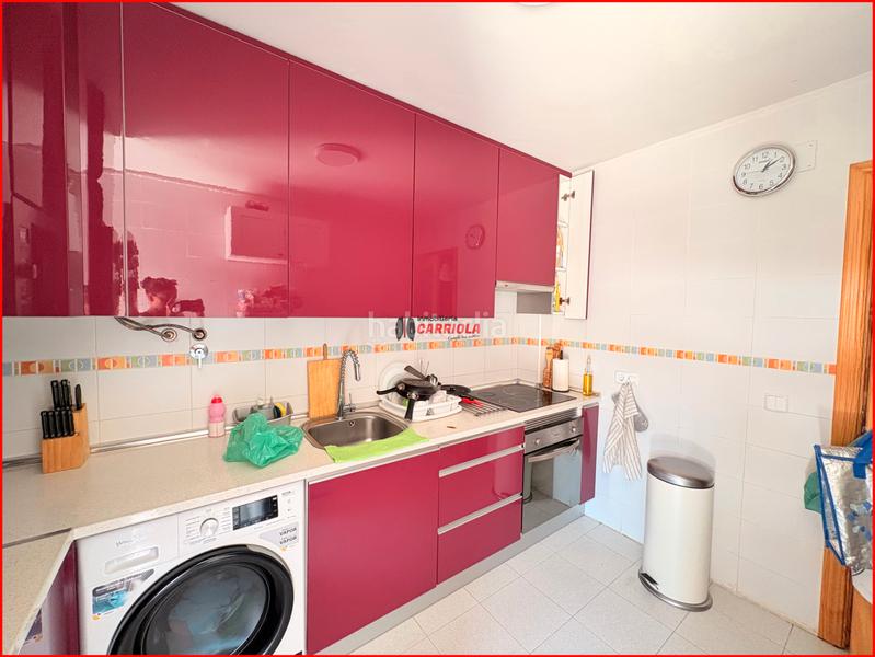 Foto 6922f6c1-98ae-436c-9e91-59433f7620c3. Casa aparellada amb calefacció aparcament a Novés