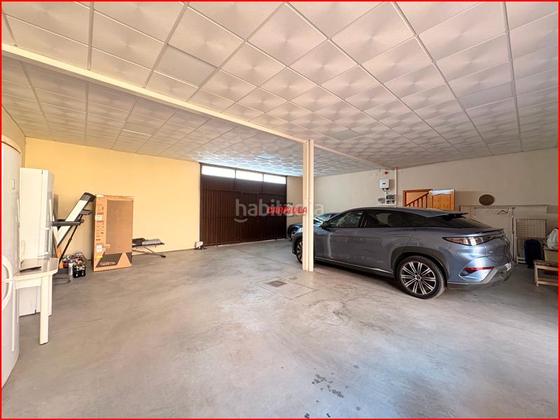 Foto 2a6e7c55-576c-4f45-a2fc-506cbfb575e0. Casa adossada amb calefacció aparcament a Gerindote