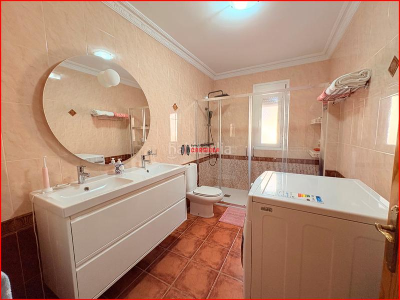 Foto 6ff2018c-b17e-4ea8-8106-407237549f70. Casa adossada amb calefacció aparcament a Gerindote