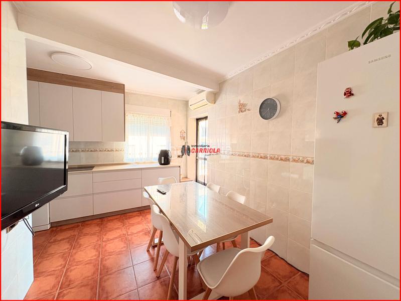 Foto 841c8dfa-f594-48eb-a690-3d9133f92f11. Casa adossada amb calefacció aparcament a Gerindote