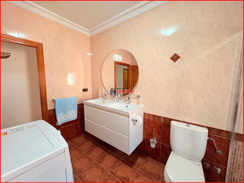 Foto 914c5960-501a-486b-aea8-ec2c8136b360. Casa adossada amb calefacció aparcament a Gerindote