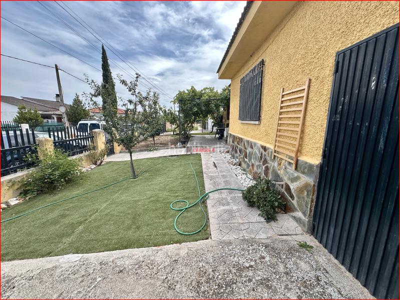 Foto a87ce1bb-49d8-4b42-b815-be052a6c2f7e. Chalet con parcheggio in Arcicóllar