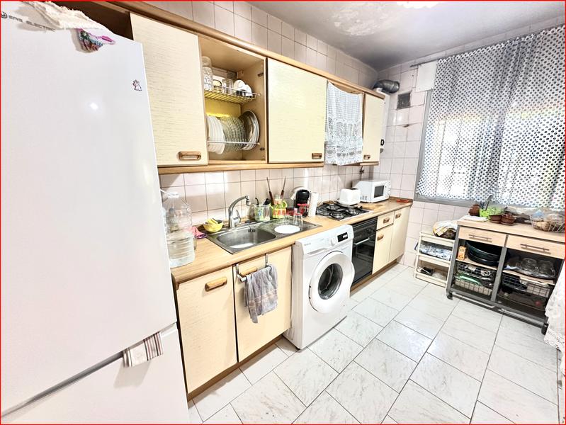 Foto ab66d8d2-45d4-4556-ba16-15601760189d. Chalet con parcheggio in Arcicóllar