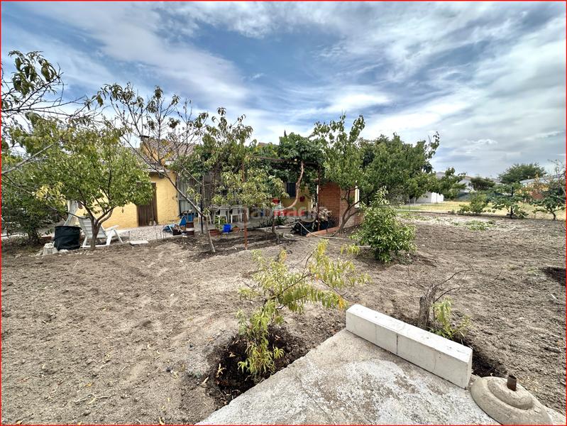 Foto af0497fe-8403-4885-988d-af09c47b2f9d. Chalet con parcheggio in Arcicóllar