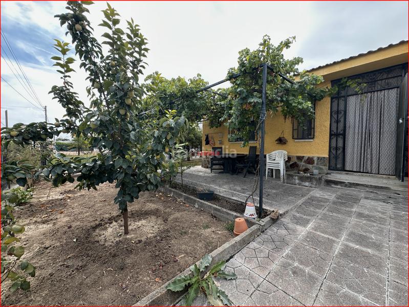 Foto fb10761b-5ce3-407e-8f18-92ba65942dd6. Chalet con parcheggio in Arcicóllar