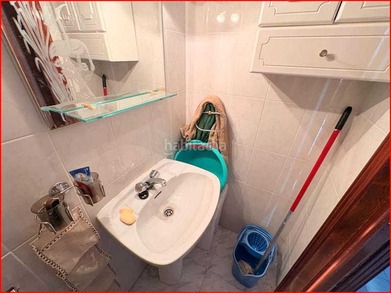 Foto 1e55872d-733a-4b63-861e-f49b4e2bc594. Casa adossada amb xemeneia calefacció aparcament piscina a Nombela