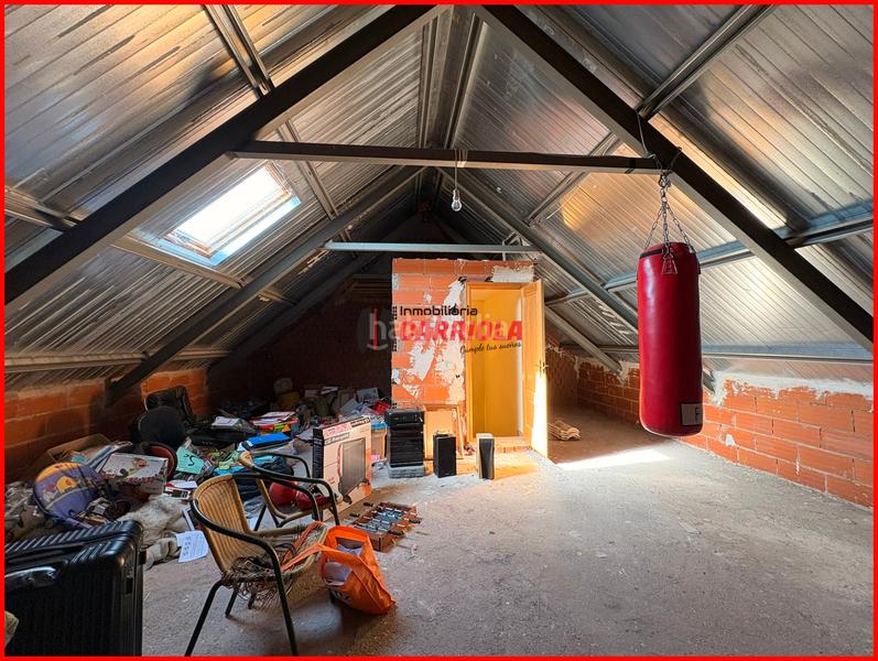 Foto 10567ece-8de1-45cc-9e26-b4f9945de449. Casa aparellada amb calefacció a Santo Domingo - Caudilla