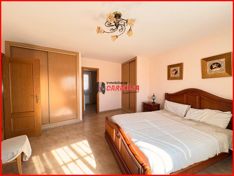 Foto 4b5d0cab-106f-41f8-a9e8-66e28569f39f. Casa aparellada amb calefacció a Santo Domingo - Caudilla