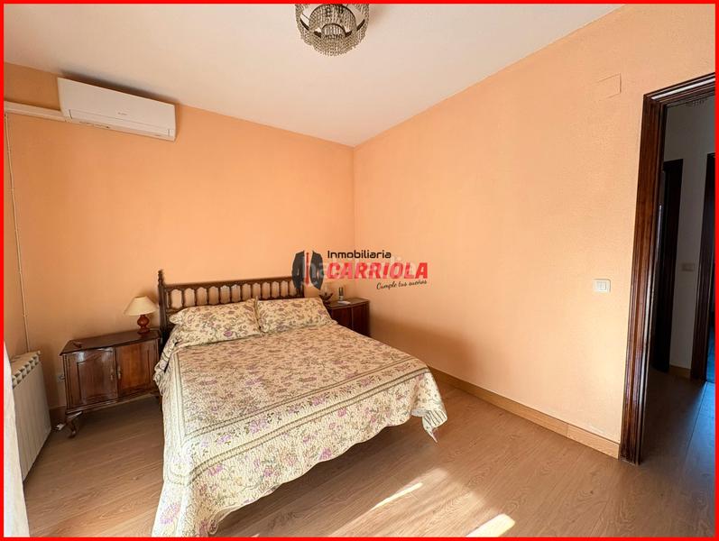 Foto 5b39a19f-62fb-417c-8964-4fe61a6a2ed0. Casa aparellada amb calefacció a Quismondo