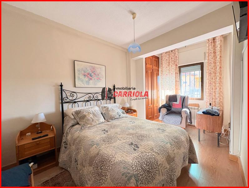 Foto 6000e847-5631-484d-8b92-f925c61334b4. Casa aparellada amb calefacció a Quismondo