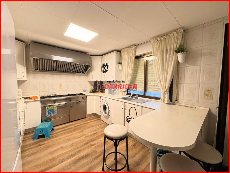 Foto 772eff37-8139-4b1f-abb3-ad24885b2ed9. Casa aparellada amb calefacció a Quismondo