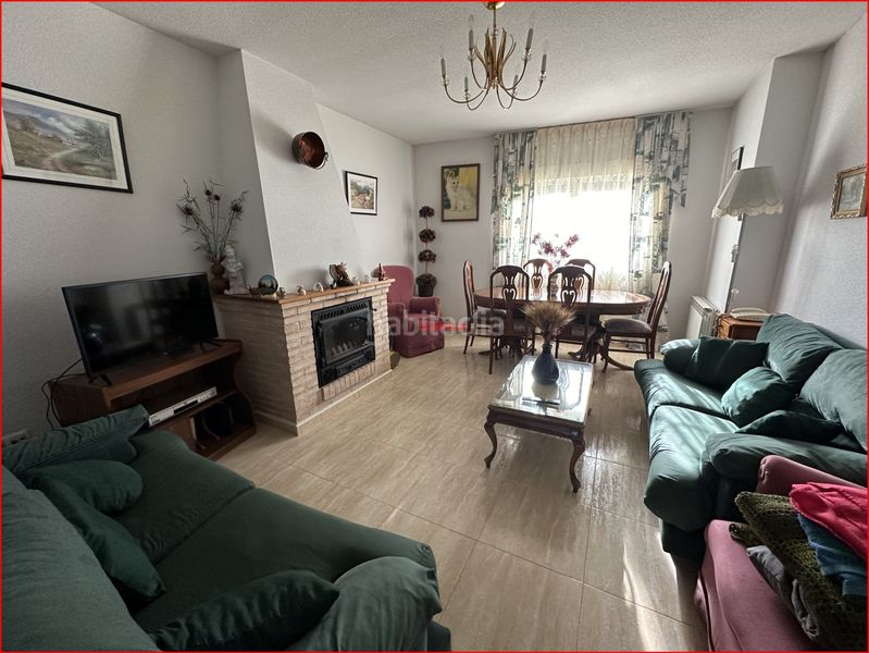 Foto fd9d66b1-f239-4fbd-8594-db5e151df1e9. Casa adosada en Casar de Escalona (El)