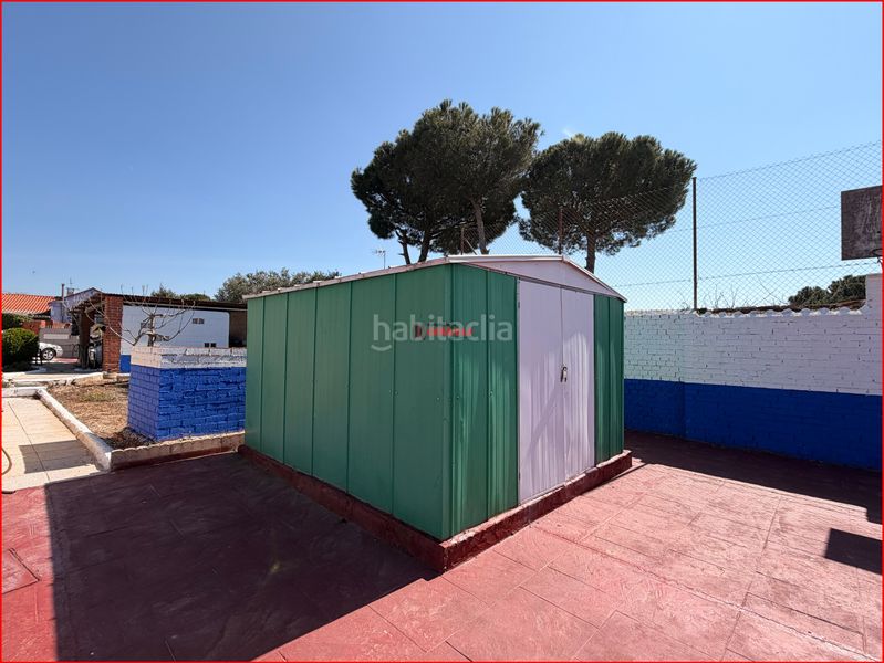 Foto 169b28e0-0fdb-4c8f-9fe0-dddb2bba4416. Chalet en Ventas de Retamosa (Las)