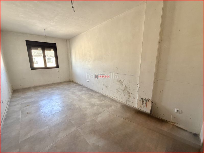 Foto 2e24e7d4-00ad-4f3c-a0d2-45370b1cf5b2. Casa pareada inmobiliaria carriola vende y sin comisión de agencia al comprador, espectacular casa de obra nueva en el corazón del pueblo: el en Quismondo