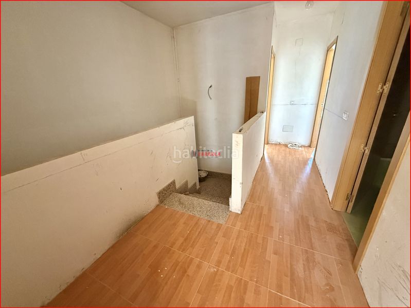 Foto 4102a45c-6d66-4bac-b3f7-ae9cf2a9a201. Casa pareada inmobiliaria carriola vende y sin comisión de agencia al comprador, espectacular casa de obra nueva en el corazón del pueblo: el en Quismondo