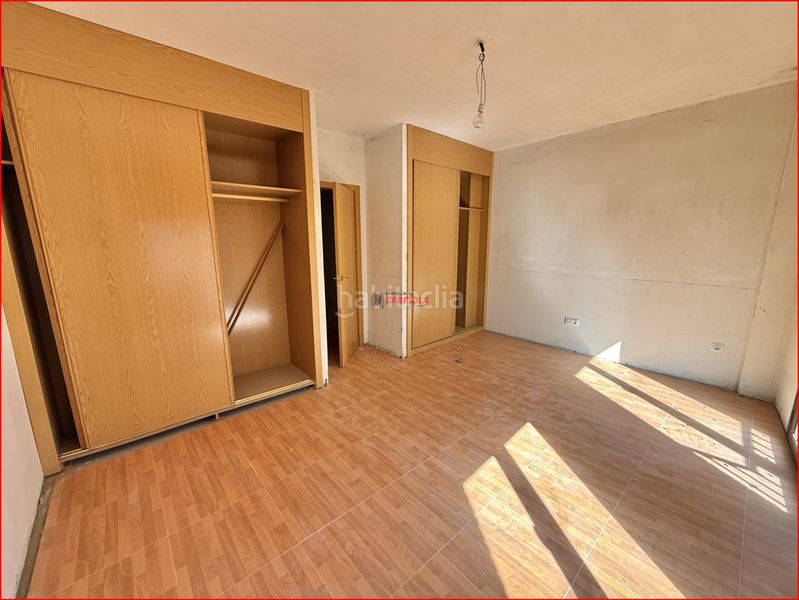 Foto aa4f2ea3-a13e-4a04-9a98-0165fa0b4b8f. Casa pareada inmobiliaria carriola vende y sin comisión de agencia al comprador, espectacular casa de obra nueva en el corazón del pueblo: el en Quismondo