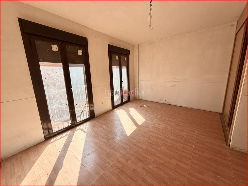 Foto ed245627-5dff-4aa0-bb6a-707b46289c6f. Casa pareada inmobiliaria carriola vende y sin comisión de agencia al comprador, espectacular casa de obra nueva en el corazón del pueblo: el en Quismondo