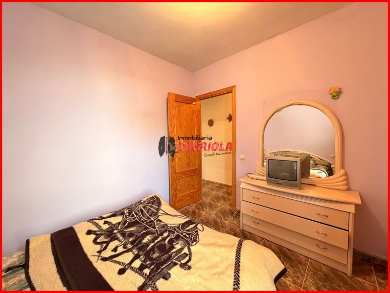 Foto 9a829130-7452-4c2a-ad37-aab54c25b093. Casa adosada en Quismondo