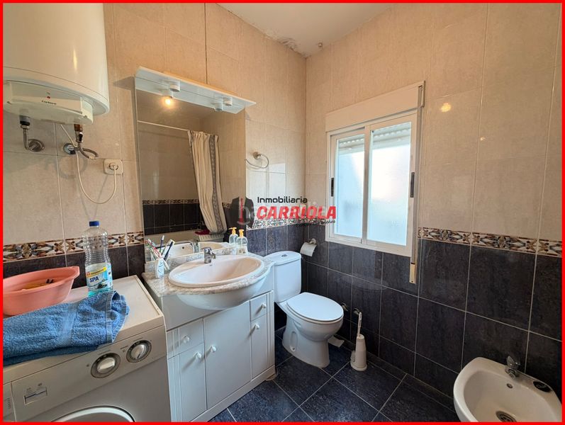 Foto 3469782f-69f0-4c1e-8cc1-cecf1f81ae96. Casa adossada a Quismondo