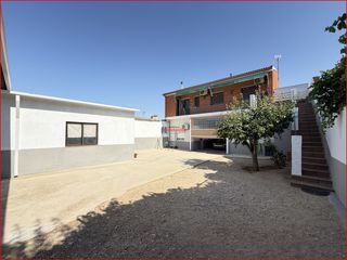 Casa a schiera in Burujón. ¡la casa de tus sueños existe y lo tiene todo! espacio, comodida