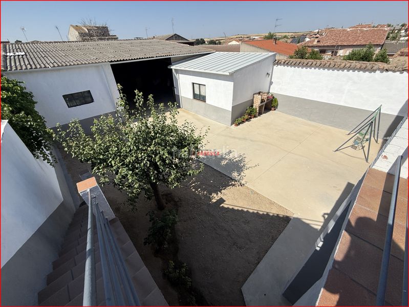 Foto 3e87e5ce-933b-4e6a-8ca5-52679a8b853b. Casa adossada amb calefacció aparcament a Burujón