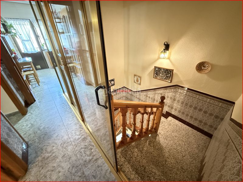 Foto f9a45fb5-b8e3-4c9c-a93a-3d9ae7709b4d. Casa adossada amb calefacció aparcament a Burujón