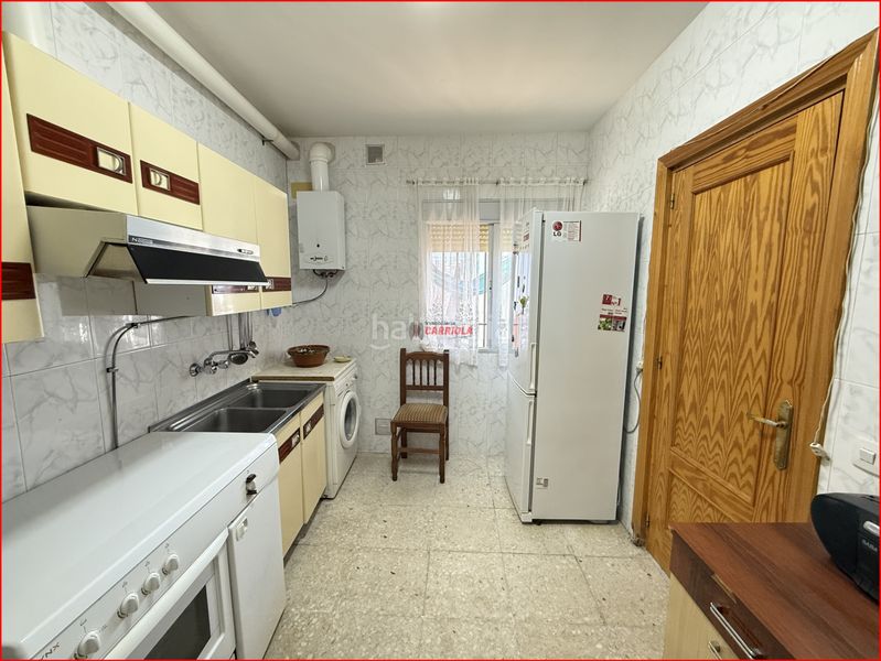Foto a3610a0a-c15a-41e2-a7ac-a1a0489bc880. Casa adossada amb aparcament a Alcabón