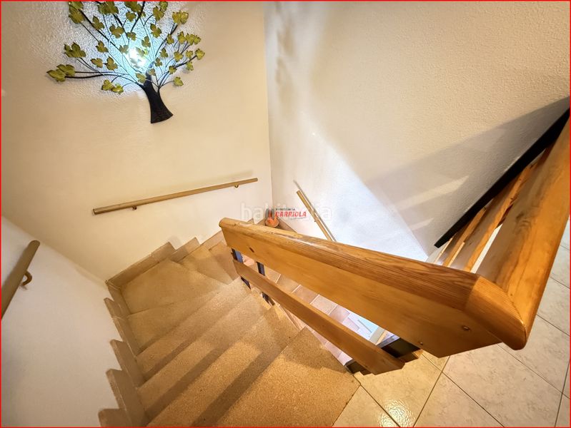 Foto 12c912d0-50ff-4875-bec1-2eb14f5a9b79. Casa pareada en Quismondo