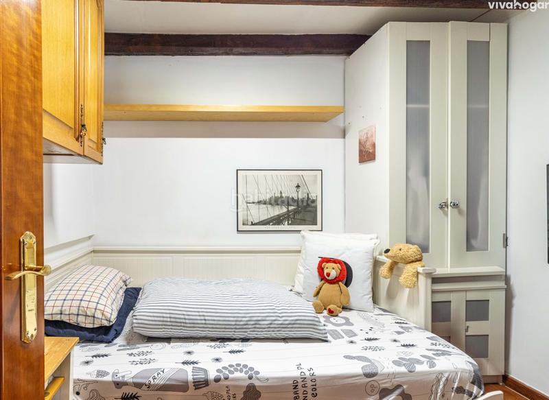 Foto cde5a258-871b-4e95-ad9c-cd3959dec6f5. Dachwohnung mit heizung in Lista Madrid