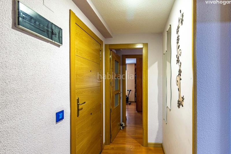 Foto c025dad6-e3ba-4c94-b1fd-d3f6d189d8b1. Etagenwohnung mit parking in Palomeras Bajas Madrid