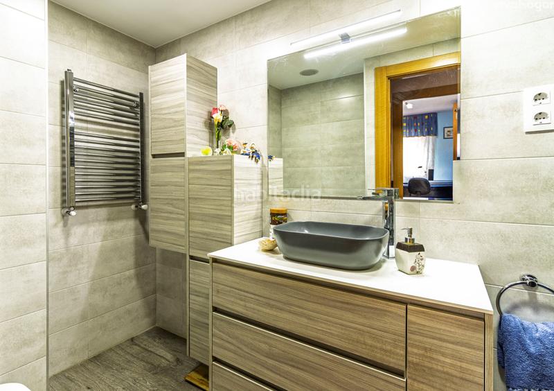 Foto 9738c537-4a25-4b25-8299-f01969e46ebd. Pis amb aparcament a Palomeras Bajas Madrid