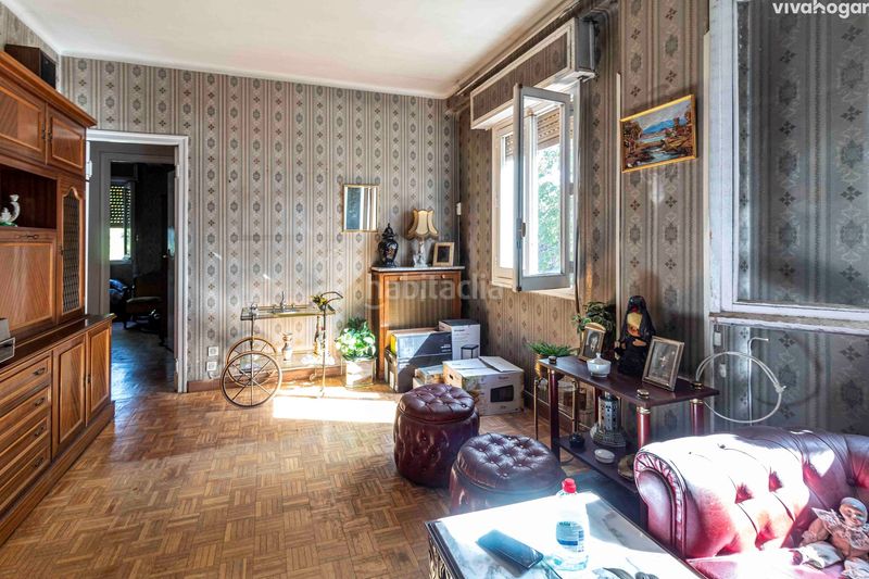 Foto 1f29fc9d-1f7e-42c0-9142-a54c83f9c2f8. Pis amb calefacció a Guindalera Madrid