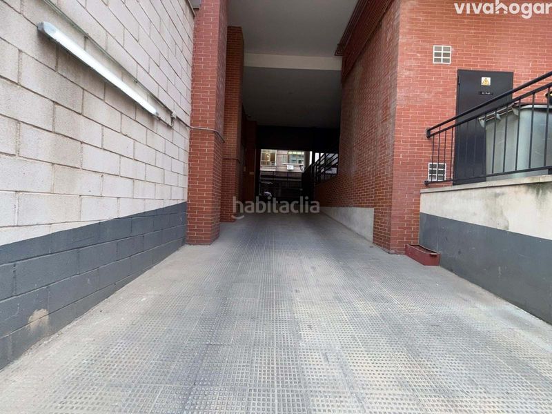 Foto db818718-5ebe-4eb4-8cd1-a9c1defbf832. Aparcament cotxe a Guindalera Madrid