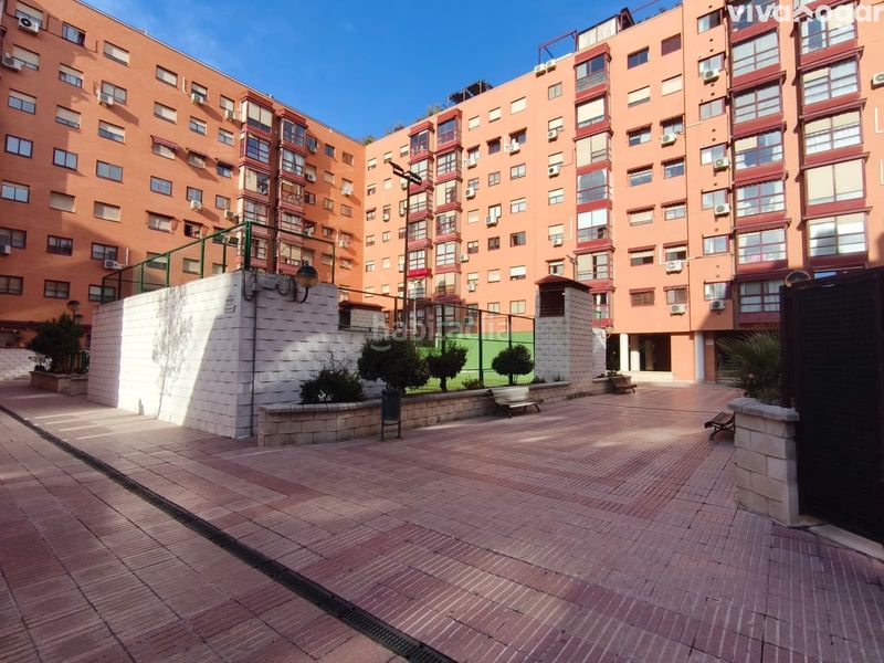 Foto 90671ecd-45e4-4dc1-a7ea-803e6c63ca32. Pis amb calefacció aparcament piscina a San Fermín Madrid