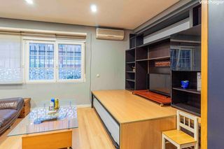Piso  Conde de vilches. Apartamento de 37 m en madrid, en buen estado, con calefacción y