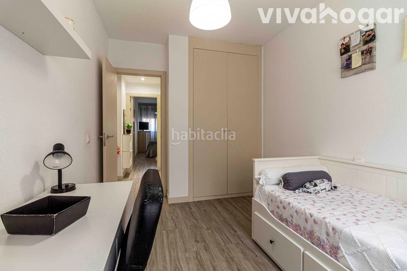 Foto a4b6791a-7f74-455d-bbd2-b87246df8f11. Pis amb aparcament piscina a San Fermín Madrid