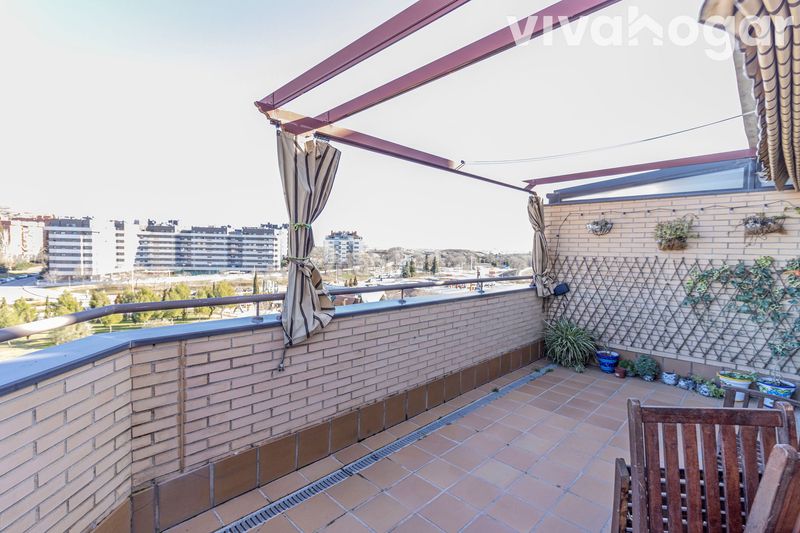 Foto a725b856-9516-439e-8497-33bb7ffcbc4c. Àtic amb aparcament piscina a Ensanche de Vallecas-La Gavia Madrid