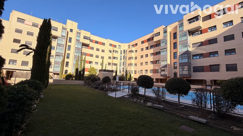 Foto ff96a5dd-34f7-422e-b71d-26a9c542780c. Àtic amb aparcament piscina a Ensanche de Vallecas-La Gavia Madrid