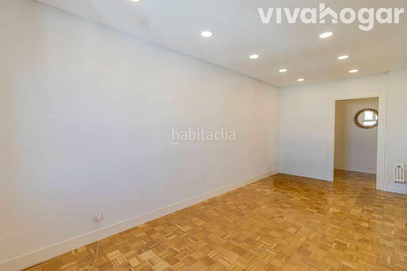 Foto c3e2725a-51cf-474e-98dd-3f70bc30b340. Etagenwohnung mit heizung parking in Guindalera Madrid