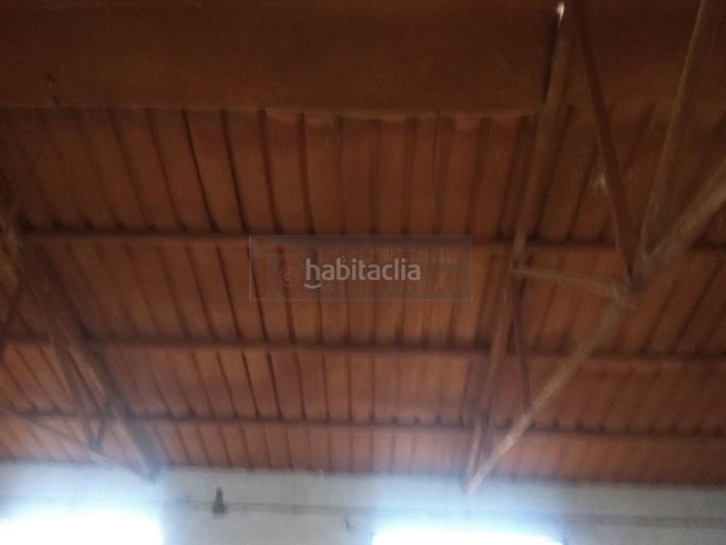 Foto 05c39f26-5642-41b2-98c0-428efac65c5d. Nau industrial a paraje de las colmenillas a Toboso (El)